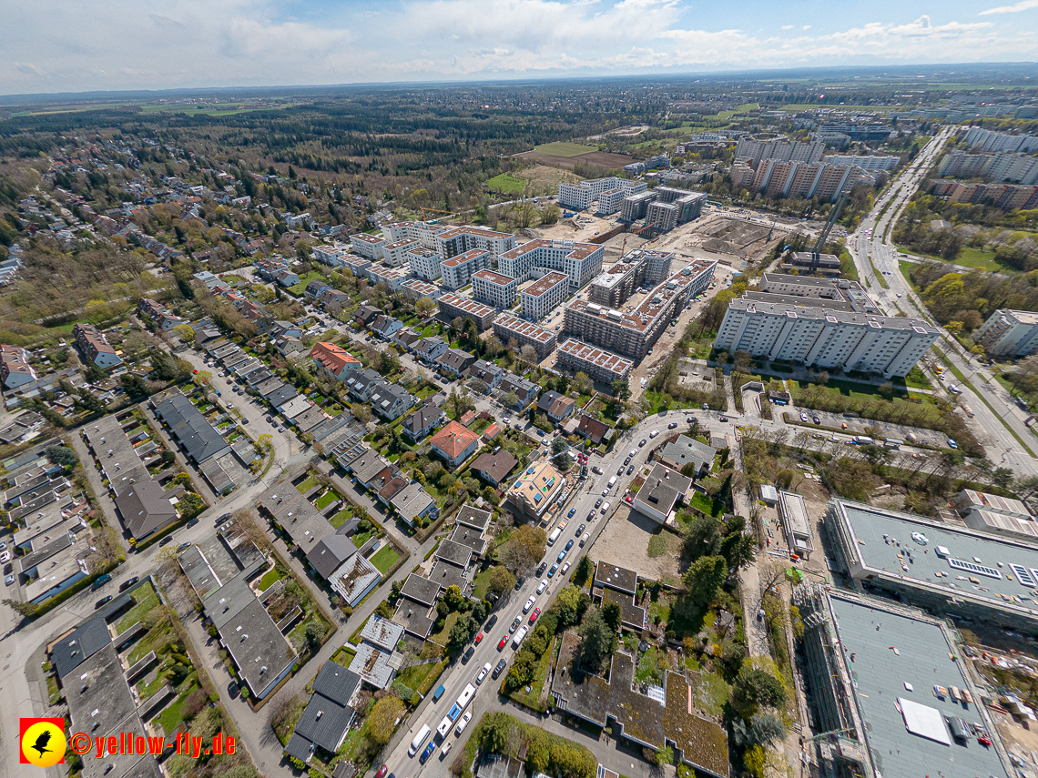 21.04.2023 - Luftbilder von der Baustelle Niederalmstraße 16 in Neuperlach